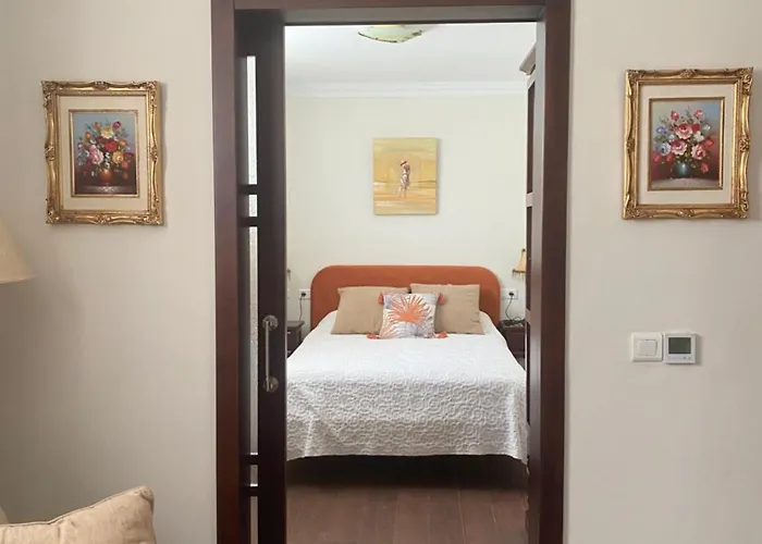 Villa With Heated Private Pool, Sea View& Turkish Sauna